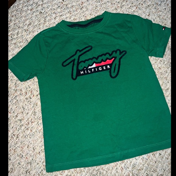 TOMMY HILFIGER BOYS SHIRT & SHORTS - Picture 5 of 7